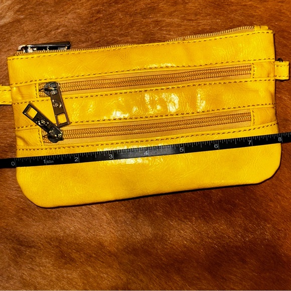 Wristlet - Picture 5 of 6